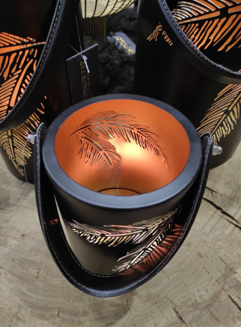 Lampion metalowy czarno złoty liście z uchwytem mały (IS0456) -20% Lampion metalowy czarno złoty liście z uchwytem mały (IS0456) -20%
