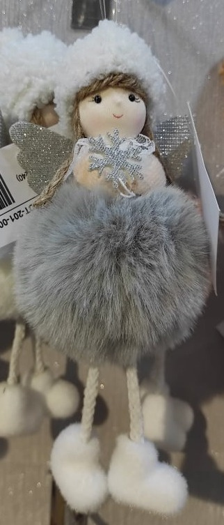 Zaw. aniołek 18cm pompon futerko ruchome nóżki 3kol. (DT-201-0082) -40% Zaw. aniołek 18cm pompon futerko ruchome nóżki 3kol. (DT-201-0082) -40%