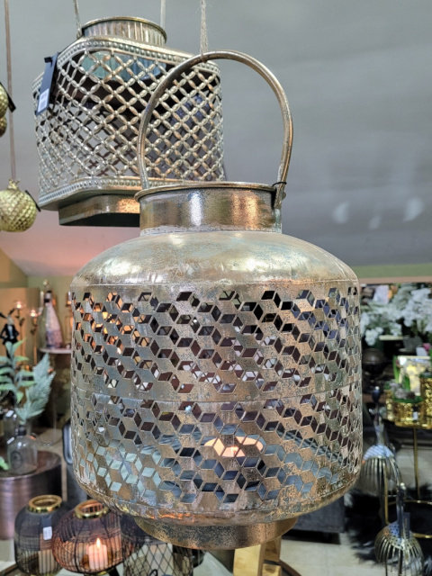 Lampion metalowy złoty z rączką i szkłem (NB0105)-20% Lampion metalowy złoty z rączką i szkłem (NB0105)-20%
