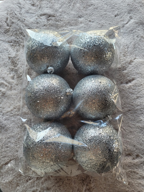 Bombki plastikowe srebrne brokatowe 100mm op-6szt (O) Bombki plastikowe srebrne brokatowe 100mm op-6szt (O)
