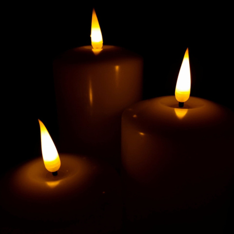 Świeca LED biały połysk duża (8/20/WAX) Świeca LED biały połysk duża (8/20/WAX)