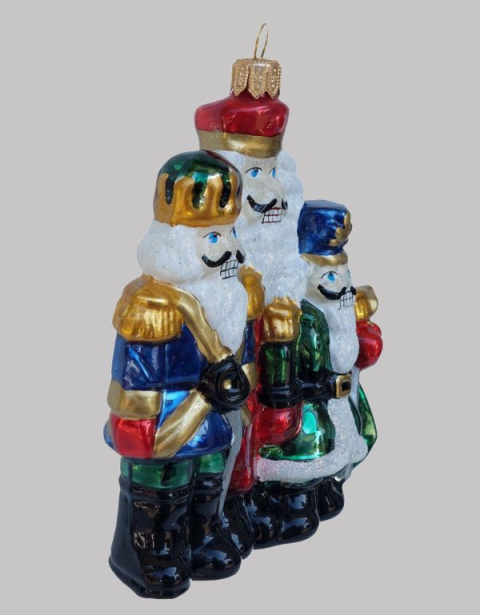 Bombka formowa: Trzy Nutcrackery (351) A Bombka formowa: Trzy Nutcrackery (351) A