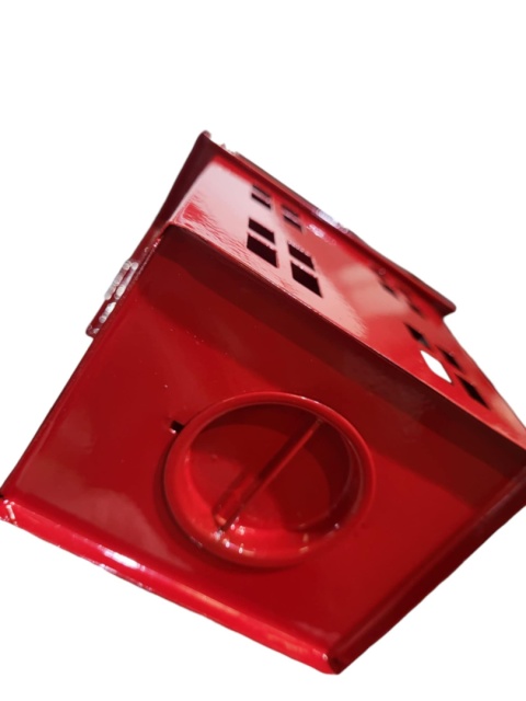 Domek metalowy 18cm czerwony na t-light z serduszkiem (GL36M61-06R) Domek metalowy 18cm czerwony na t-light z serduszkiem (GL36M61-06R)