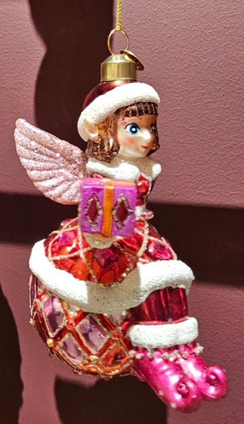 Bombka szklana Elf dziewczynka na kuli (122217) Bombka szklana Elf dziewczynka na kuli (122217)