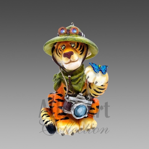 Atlas Art Bauble: Tiger Tourist (00625AA)